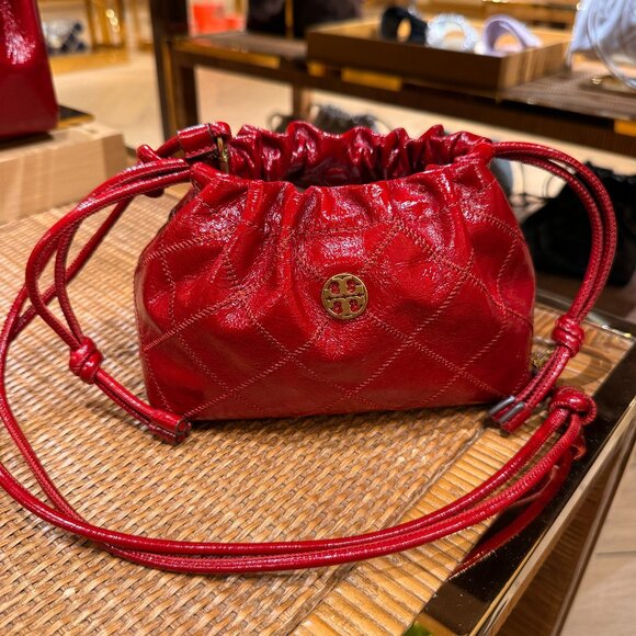 Best Price‼️Tory Burch Willa E/W Drawstring Bag 175743 Berry $500 - Picture 1 of 11
